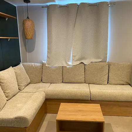 Camping Mobil 55 -8 Personnes *